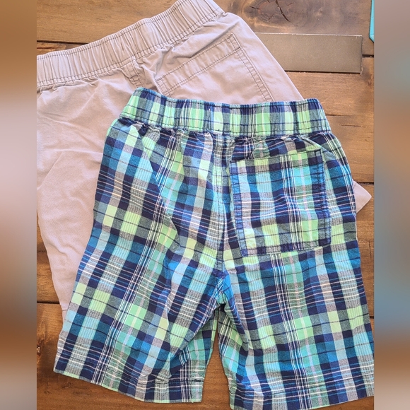 4 Shorts Children's Place and Cat & Jack - Picture 2 of 6